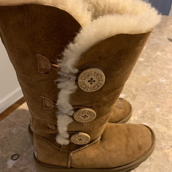 Uggs Bailey Button Tripplet - Picture 4 of 8